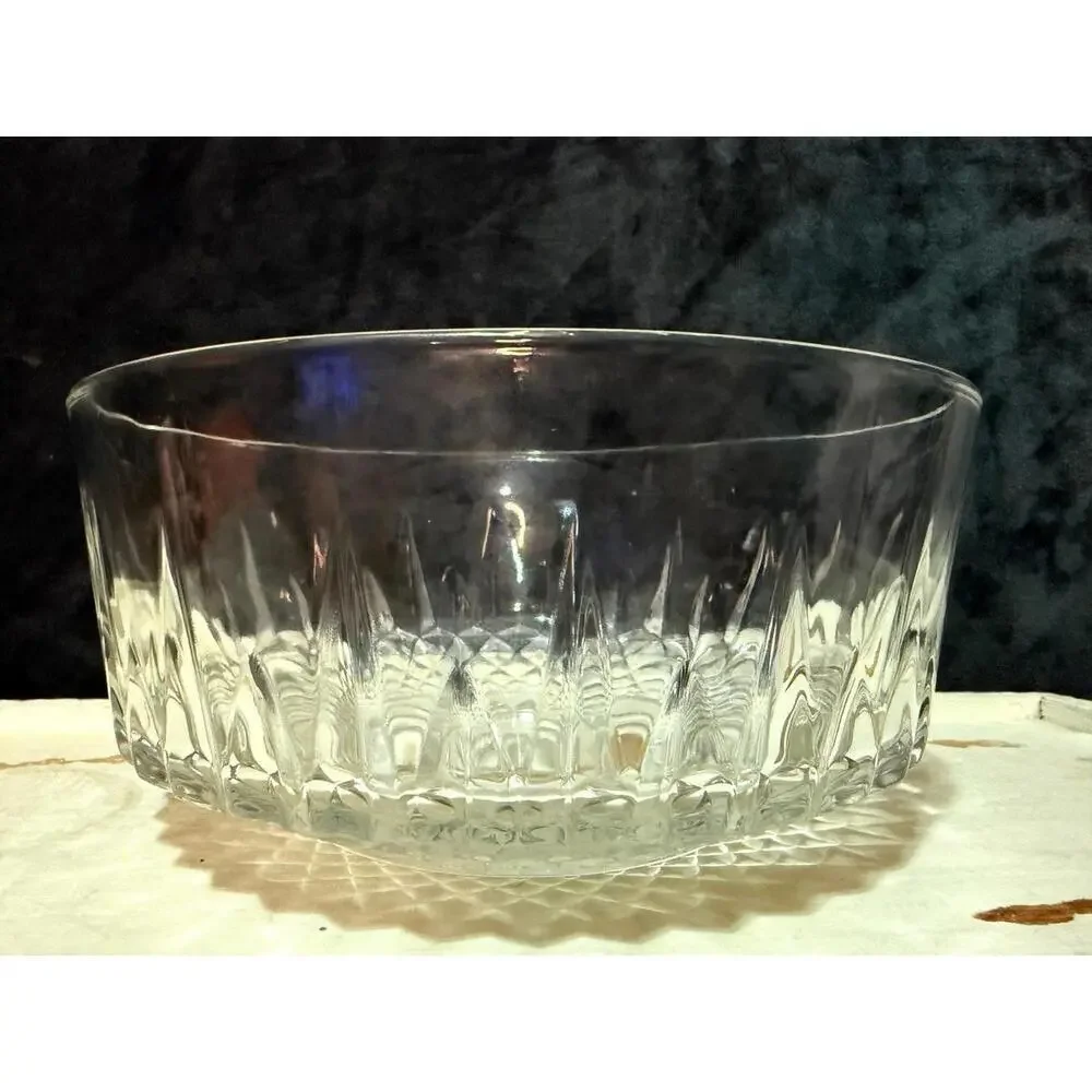 Vintage Arcoroc France 14” Crystal Serving Bowl Starburst Diamond Pattern
